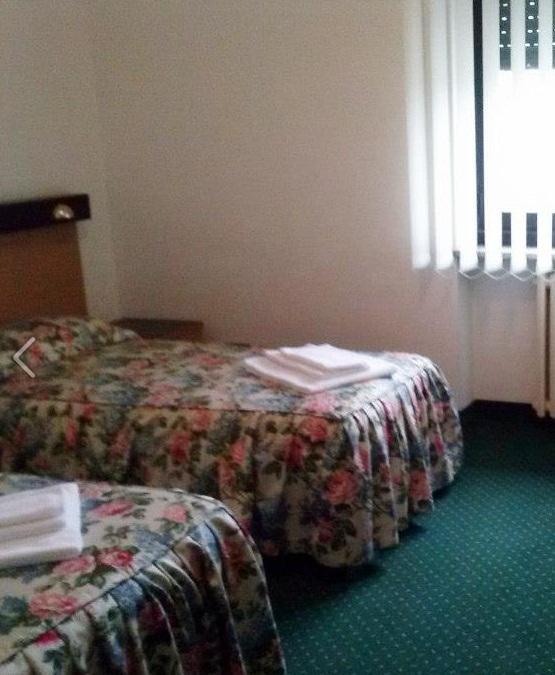 Hotel Cascata Pozzolo Formigaro 객실 사진