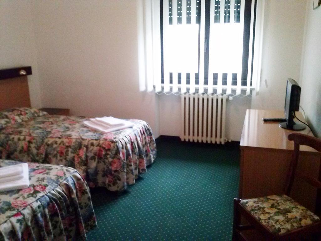 Hotel Cascata Pozzolo Formigaro 외부 사진